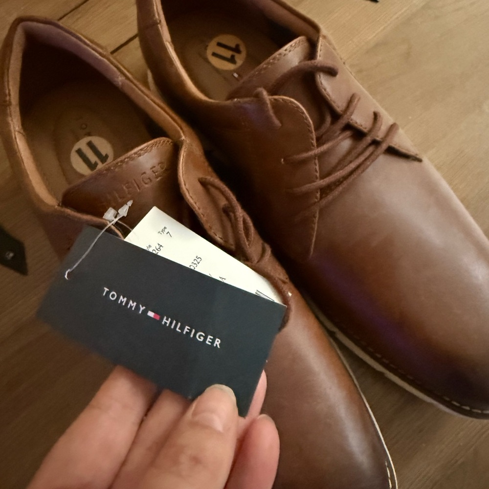 Tommy Hilfiger Men's Tan Leather Derbys